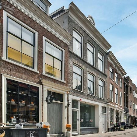 Boutique Hotel Koninginn Haarlem Bagian luar foto