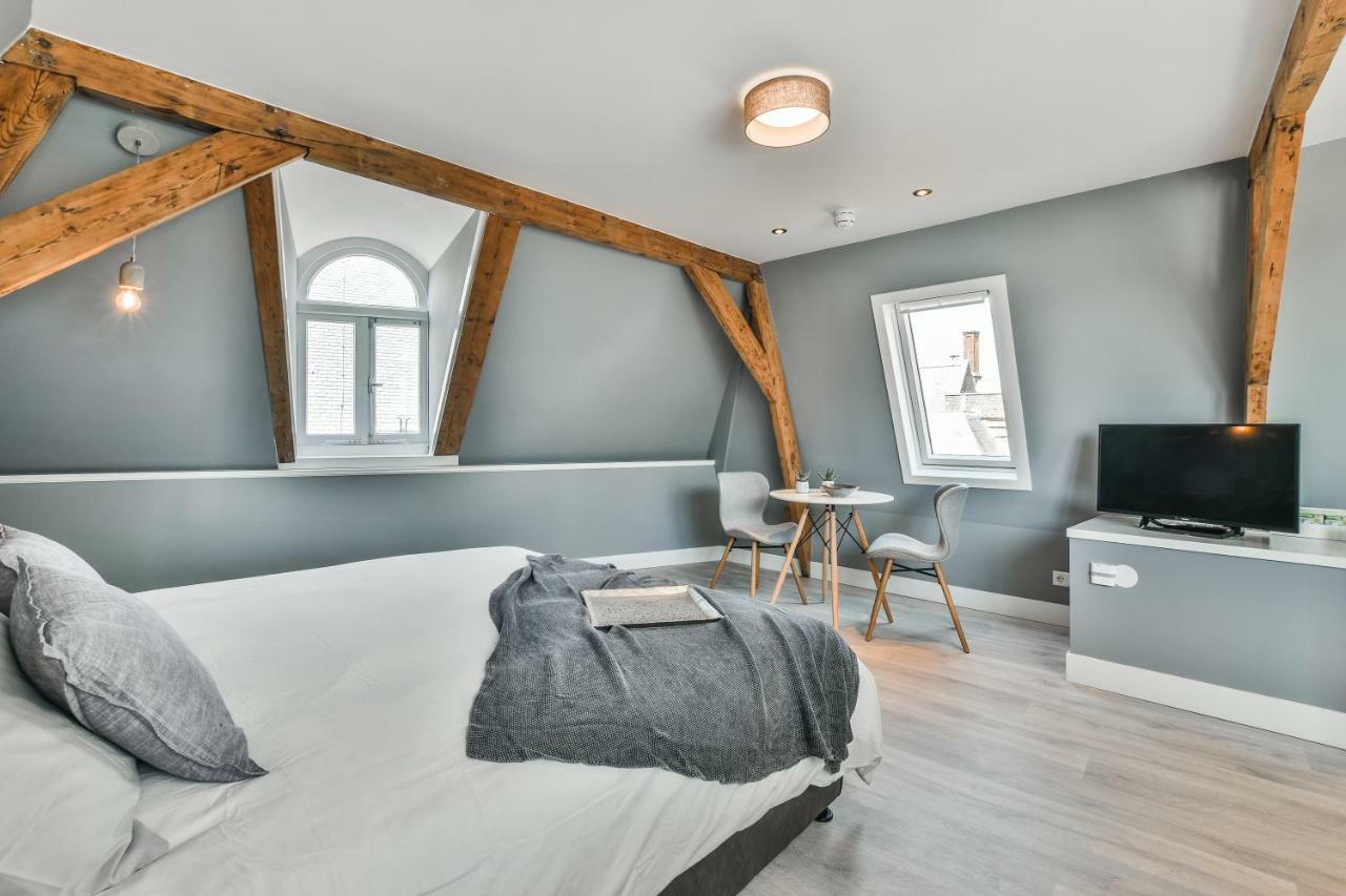 Boutique Hotel Koninginn Haarlem Bagian luar foto