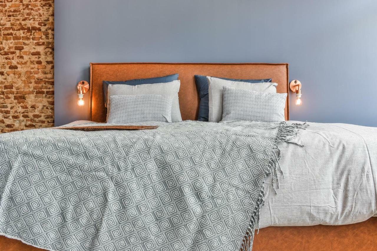 Boutique Hotel Koninginn Haarlem Bagian luar foto